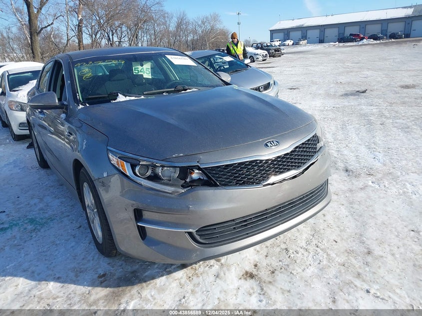 2018 Kia Optima VIN 5XXGT4L39JG233720 IAAI salvage auction — THEFT, Salvage (Indiana), sold $1,525 on 2026-07-22 (photo 6)