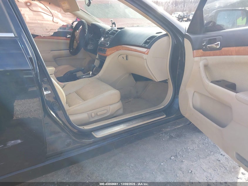 2005 Acura Tsx VIN JH4CL96895C033900 IAAI salvage auction — SIDE, Salvage (Ohio), sold $450 on 2026-07-08 (photo 5)