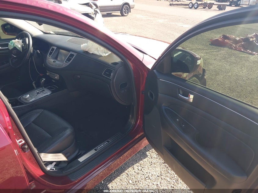 2013 Hyundai Genesis VIN KMHGC4DH7DU230318 IAAI salvage auction — FRONT END, Rebuildable (Florida), sold $325 on 2026-07-14 (photo 5)
