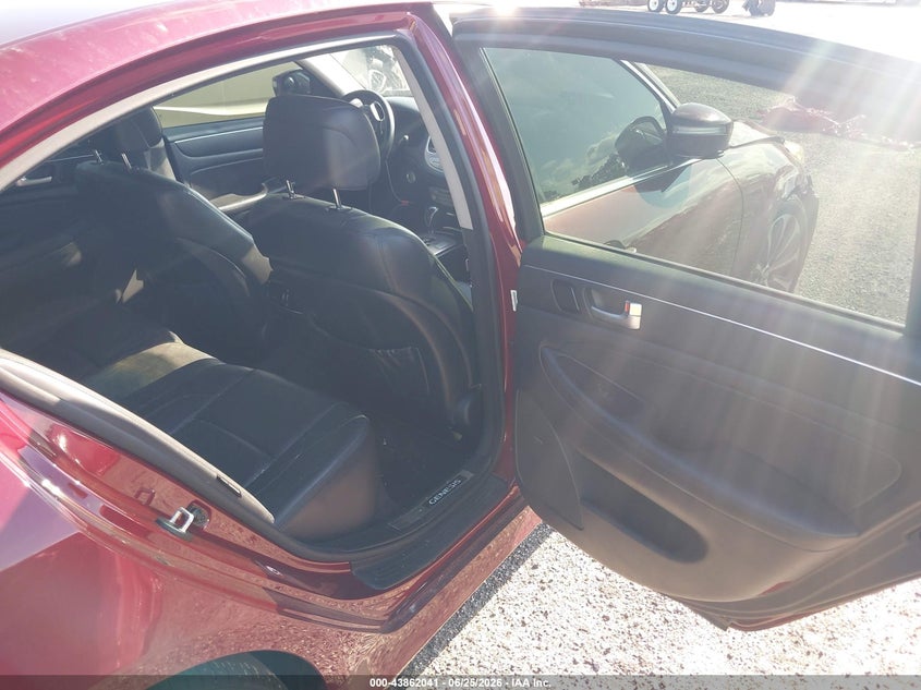 2013 Hyundai Genesis VIN KMHGC4DH7DU230318 IAAI salvage auction — FRONT END, Rebuildable (Florida), sold $325 on 2026-07-14 (photo 8)