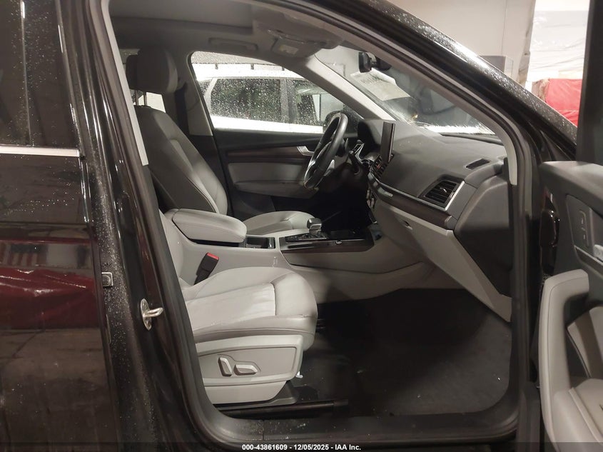 2022 Audi Q5 VIN WA1GAAFY4N2066376 IAAI salvage auction — FRONT END, Salvage (Illinois), sold $10,300 on 2026-07-24 (photo 5)