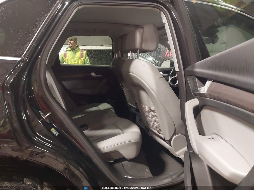 2022 Audi Q5 VIN WA1GAAFY4N2066376 IAAI salvage auction — FRONT END, Salvage (Illinois), sold $10,300 on 2026-07-24 (photo 8)