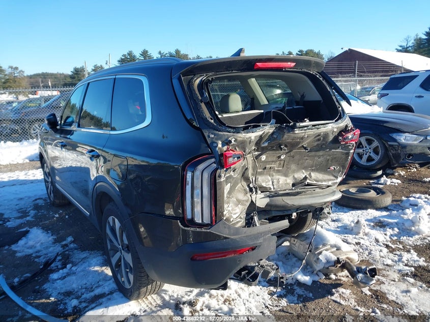 2021 Kia Telluride VIN 5XYP6DHC0MG151567 IAAI salvage auction — FRONT & REAR, Salvage (Massachusetts), sold $25 on 2026-07-24 (photo 3)
