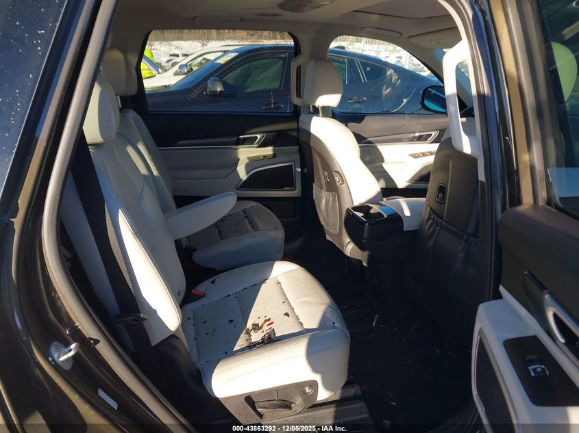 2021 Kia Telluride VIN 5XYP6DHC0MG151567 IAAI salvage auction — FRONT & REAR, Salvage (Massachusetts), sold $25 on 2026-07-24 (photo 8)