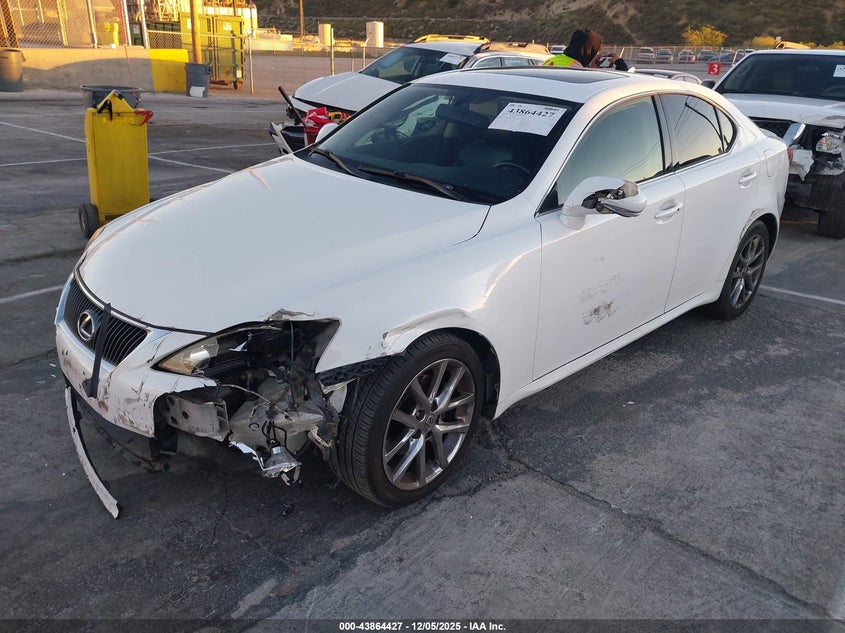 2011 Lexus Is VIN JTHBF5C27B5149074 IAAI salvage auction — RIGHT SIDE, Salvage (California), sold $600 on 2026-07-08 (photo 2)