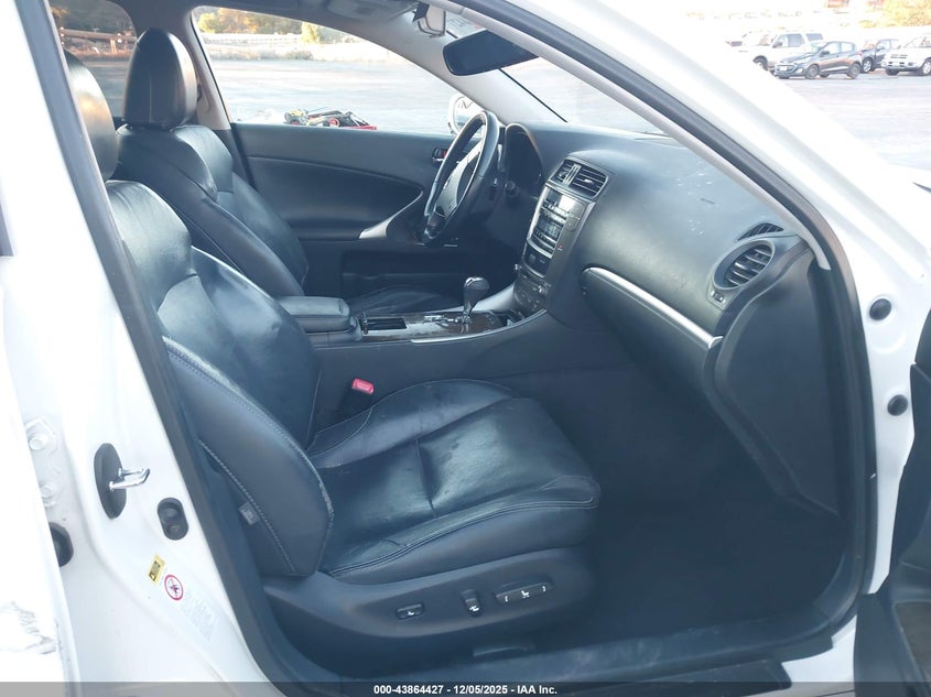 2011 Lexus Is VIN JTHBF5C27B5149074 IAAI salvage auction — RIGHT SIDE, Salvage (California), sold $600 on 2026-07-08 (photo 5)