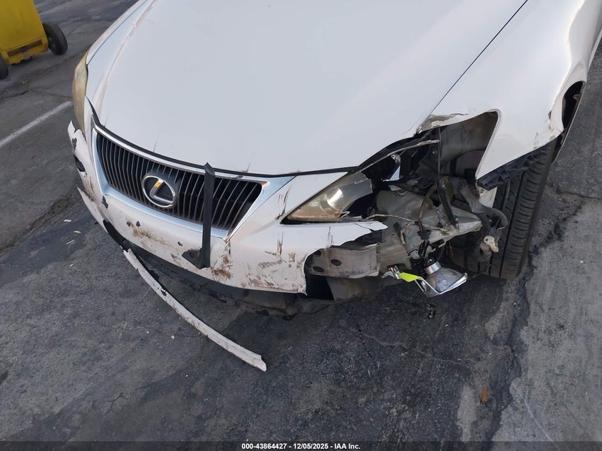 2011 Lexus Is VIN JTHBF5C27B5149074 IAAI salvage auction — RIGHT SIDE, Salvage (California), sold $600 on 2026-07-08 (photo 6)