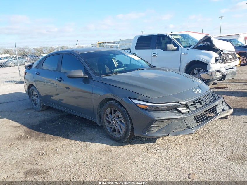 2024 Hyundai Elantra VIN KMHLM4DG5RU791658 IAAI salvage auction — FRONT & REAR, Salvage (Louisiana), sold $5,800 on 2026-07-28 (photo 1)