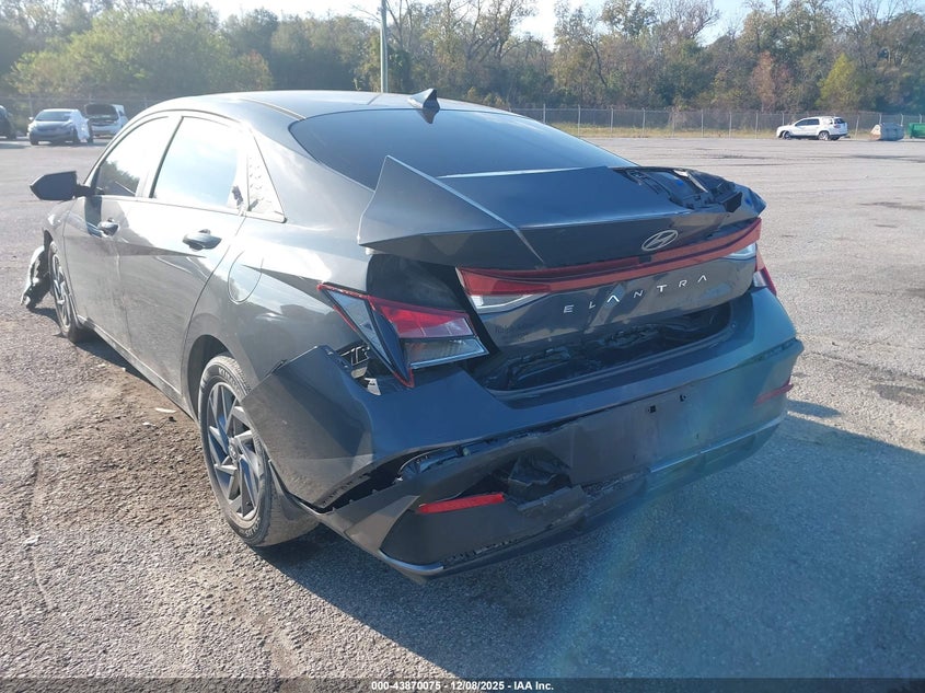 2024 Hyundai Elantra VIN KMHLM4DG5RU791658 IAAI salvage auction — FRONT & REAR, Salvage (Louisiana), sold $5,800 on 2026-07-28 (photo 6)
