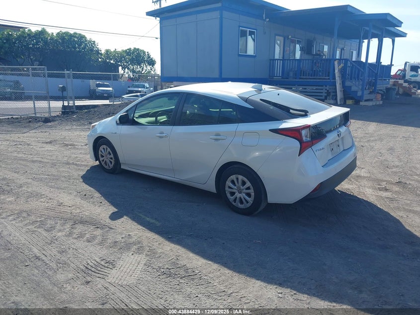 2021 Toyota Prius VIN JTDKAMFU1M3139453 IAAI salvage auction — RIGHT SIDE, Clear (Hawaii), sold $6,650 on 2026-07-14 (photo 3)