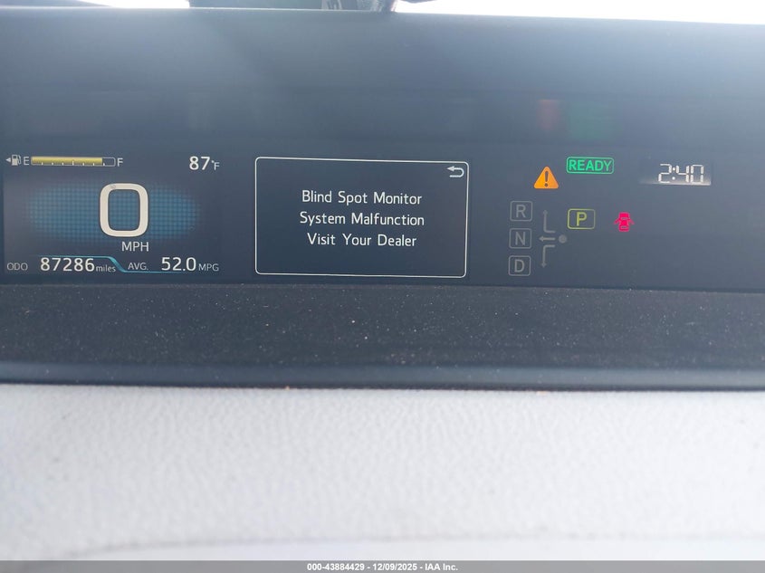 2021 Toyota Prius VIN JTDKAMFU1M3139453 IAAI salvage auction — RIGHT SIDE, Clear (Hawaii), sold $6,650 on 2026-07-14 (photo 7)