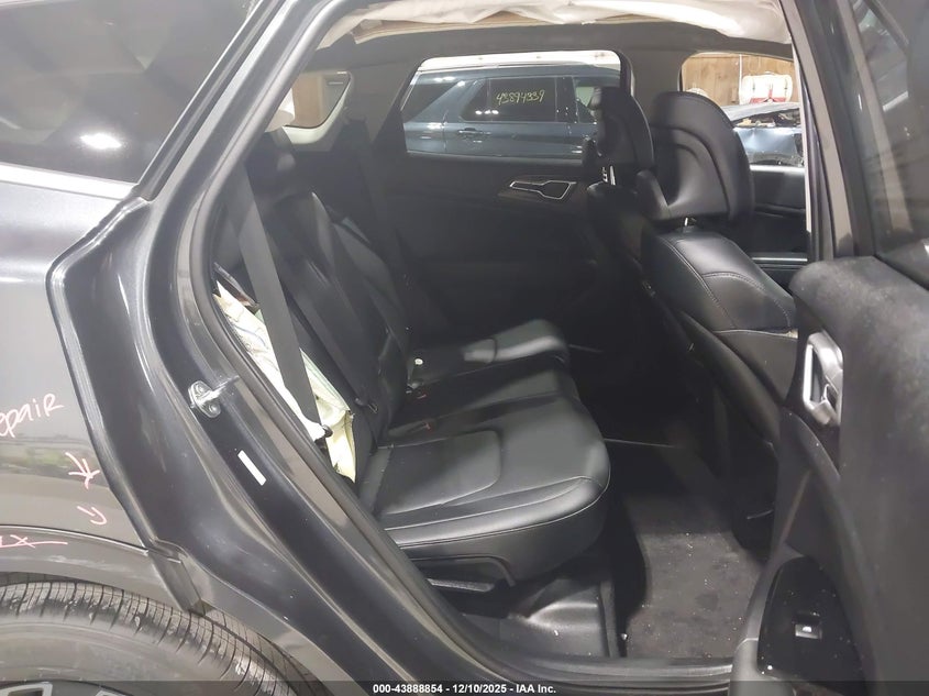 2024 Kia Sportage VIN 5XYK33DF9RG215951 IAAI salvage auction — RIGHT SIDE, Salvage (New Jersey), sold $10,475 on 2026-07-29 (photo 8)