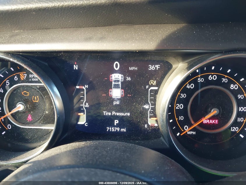 2023 Jeep Gladiator VIN 1C6HJTAG7PL577721 IAAI salvage auction — Normal Wear, Clear (Tennessee), sold $18,250 on 2025-12-30 (photo 7)