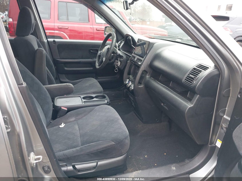 2005 Honda Cr-v VIN SHSRD78805U346338 IAAI salvage auction — FRONT END, Salvage - Greater Than 75% (Maryland), sold $550 on 2026-07-14 (photo 5)