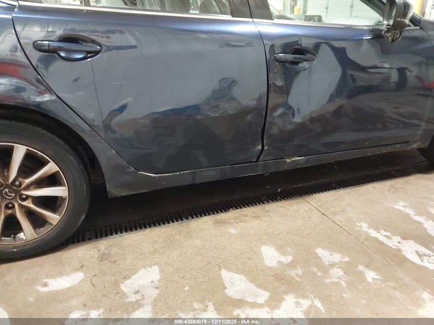2017 Mazda 6 VIN JM1GL1U53H1106272 IAAI salvage auction — RIGHT SIDE, In Pending Provider Review (North Dakota), sold $1,200 on 2026-07-10 (photo 6)