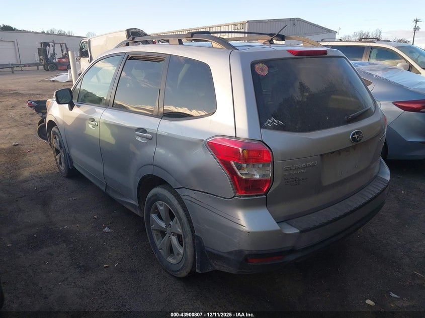 2015 Subaru Forester VIN JF2SJADC0FH597226 IAAI salvage auction — REAR END, Other, sold $450 on 2026-07-30 (photo 3)
