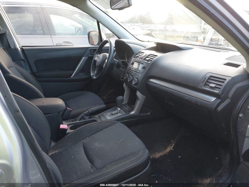 2015 Subaru Forester VIN JF2SJADC0FH597226 IAAI salvage auction — REAR END, Other, sold $450 on 2026-07-30 (photo 5)
