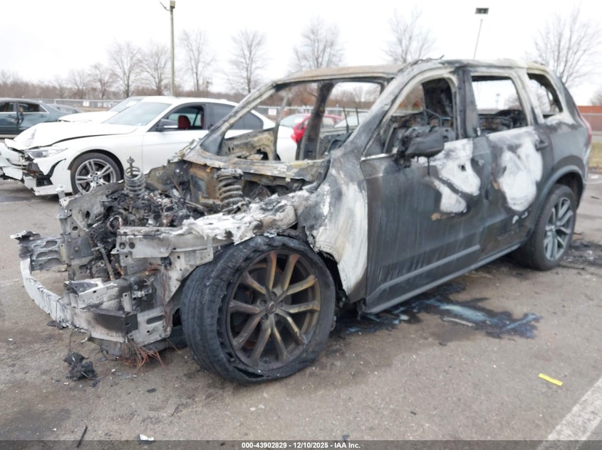 2017 Volvo Xc90 VIN YV4A22PKXH1179930 IAAI salvage auction — TOTAL BURN, Salvage (New Jersey), sold $275 on 2026-08-17 (photo 2)
