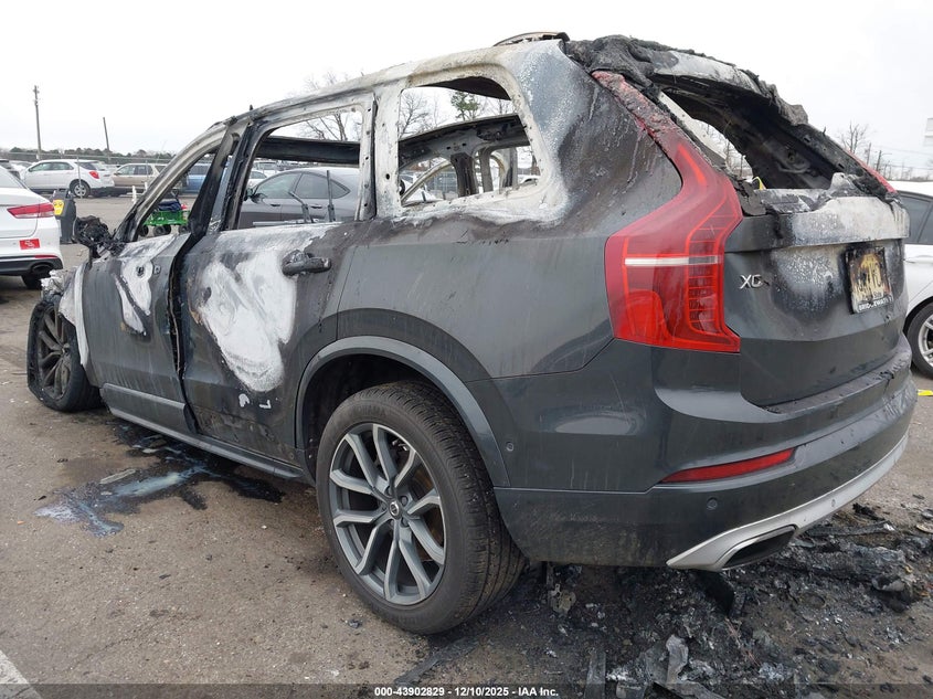 2017 Volvo Xc90 VIN YV4A22PKXH1179930 IAAI salvage auction — TOTAL BURN, Salvage (New Jersey), sold $275 on 2026-08-17 (photo 3)