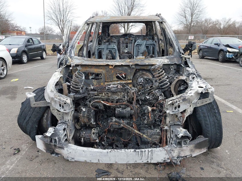 2017 Volvo Xc90 VIN YV4A22PKXH1179930 IAAI salvage auction — TOTAL BURN, Salvage (New Jersey), sold $275 on 2026-08-17 (photo 6)