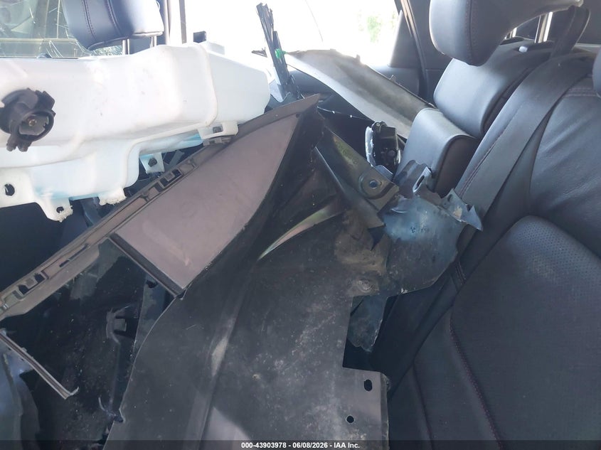 2025 Mazda Cx-5 VIN JM3KFBDY5S0576339 IAAI salvage auction — FRONT & REAR, Salvage Title, sold $1,500 on 2026-07-28 (photo 8)