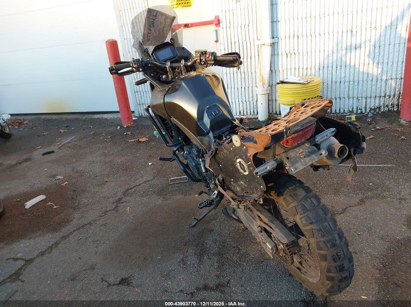 2024 Honda Xl750 VIN JH2RD161XRK100911 IAAI salvage auction — REAR END, Mv-907A (New York), sold $725 on 2026-07-21 (photo 3)