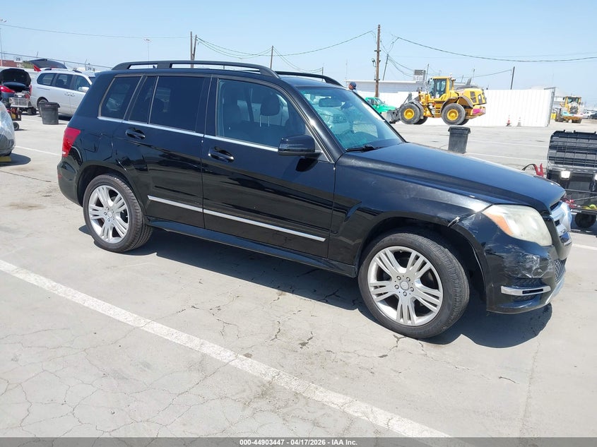 2015 Mercedes-benz Glk-klasse VIN WDCGG5HB4FG379141 IAAI salvage auction — SIDE, Salvage (California), sold $2,000 on 2026-07-22 (photo 1)
