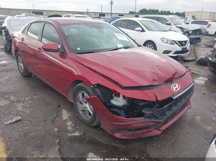 2025 Hyundai Elantra VIN KMHLL4DG2SU969437 IAAI salvage auction — RIGHT FRONT, Salvage Title, sold $7,775 on 2026-07-29 (photo 1)