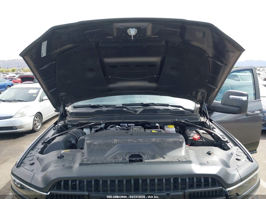 2025 Ram 2500 VIN 3C63R5EL1SG514738 IAAI salvage auction — UNKNOWN, Salvage Title, sold $28,750 on 2026-07-21 (photo 9)
