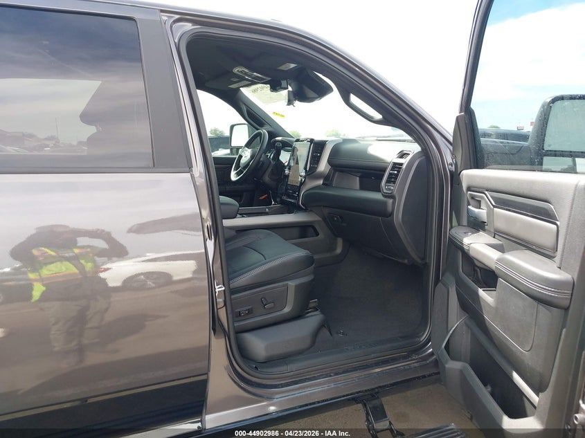 2025 Ram 2500 VIN 3C63R5EL1SG514738 IAAI salvage auction — UNKNOWN, Salvage Title, sold $28,750 on 2026-07-21 (photo 6)