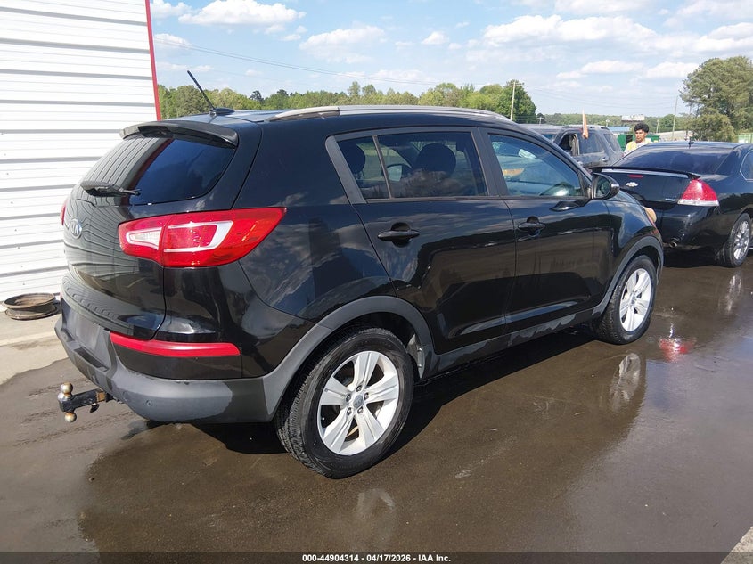 2012 Kia Sportage VIN KNDPB3A23C7307149 IAAI salvage auction — SIDE, Wait Title, sold $1,650 on 2026-07-26 (photo 4)