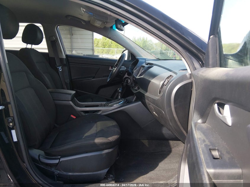 2012 Kia Sportage VIN KNDPB3A23C7307149 IAAI salvage auction — SIDE, Wait Title, sold $1,650 on 2026-07-26 (photo 5)