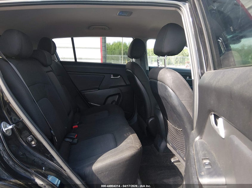 2012 Kia Sportage VIN KNDPB3A23C7307149 IAAI salvage auction — SIDE, Wait Title, sold $1,650 on 2026-07-26 (photo 8)