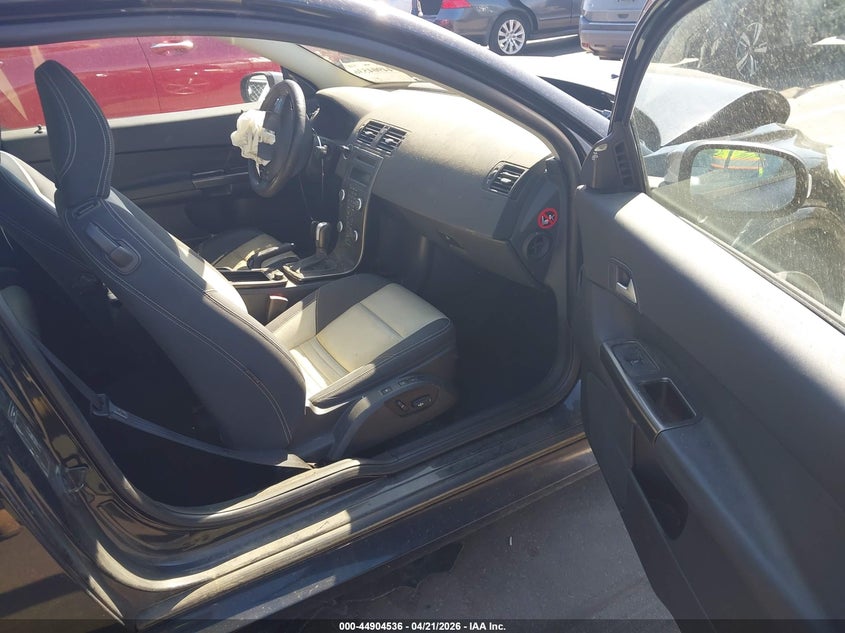 2011 Volvo C30 VIN YV1672MK3B2210946 IAAI salvage auction — FRONT END, Salvage (North Carolina), sold $825 on 2026-08-06 (photo 5)