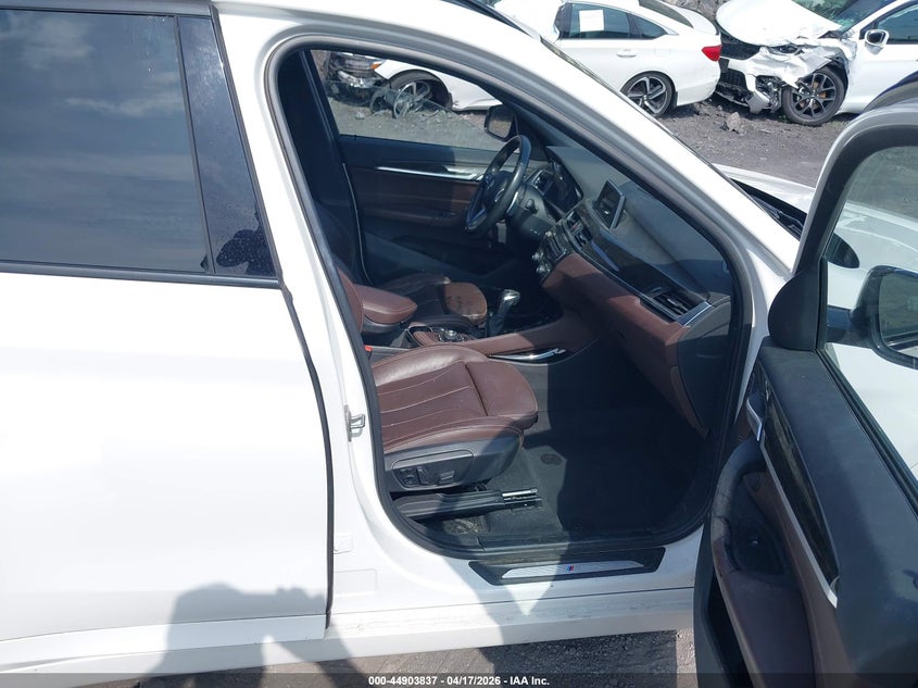 2017 BMW X1 VIN WBXHU7C34H5H38250 IAAI salvage auction — WATER/FLOOD, Salvage (Hawaii), sold $2,225 on 2026-07-14 (photo 5)