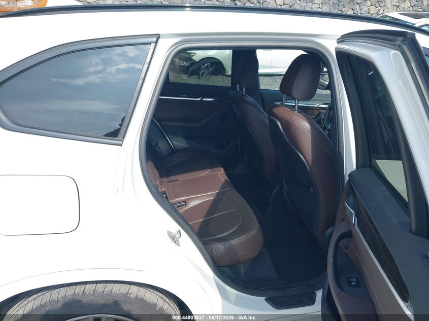 2017 BMW X1 VIN WBXHU7C34H5H38250 IAAI salvage auction — WATER/FLOOD, Salvage (Hawaii), sold $2,225 on 2026-07-14 (photo 8)