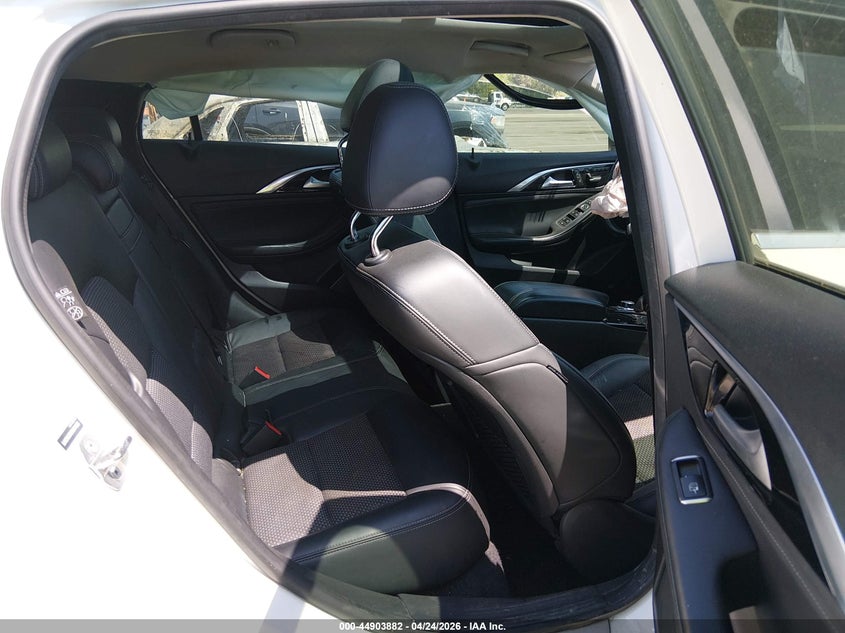 2019 Infiniti Qx30 VIN SJKCH5CR9KA011036 IAAI salvage auction — FRONT END, Salvage Title, sold $725 on 2026-07-29 (photo 8)