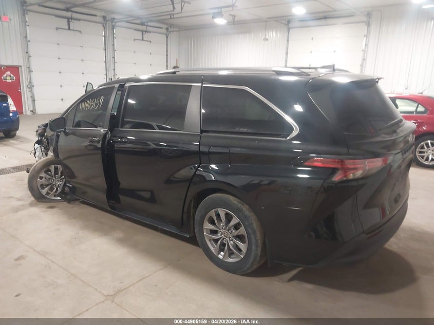 2021 Toyota Sienna VIN 5TDKRKEC0MS031152 IAAI salvage auction — LEFT FRONT, Salvage (Minnesota), sold $4,950 on 2026-07-22 (photo 3)