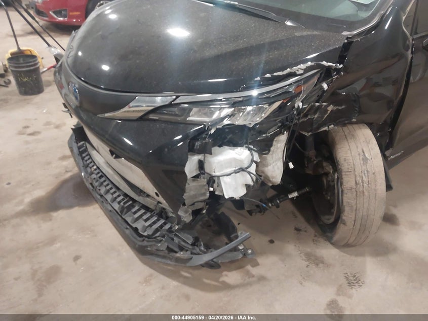 2021 Toyota Sienna VIN 5TDKRKEC0MS031152 IAAI salvage auction — LEFT FRONT, Salvage (Minnesota), sold $4,950 on 2026-07-22 (photo 6)