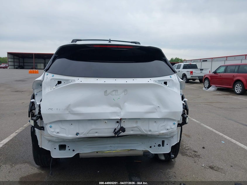 2024 Kia Sportage VIN 5XYK43DFXRG194556 IAAI salvage auction — REAR END, Salvage Title, sold $9,000 on 2026-07-30 (photo 6)