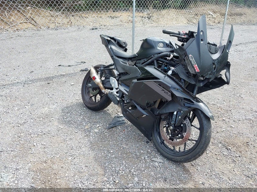 2025 Yamaha VIN MH3RH25E9SK001205 IAAI salvage auction — FRONT END, Salvage Title, sold $425 on 2026-07-14 (photo 1)