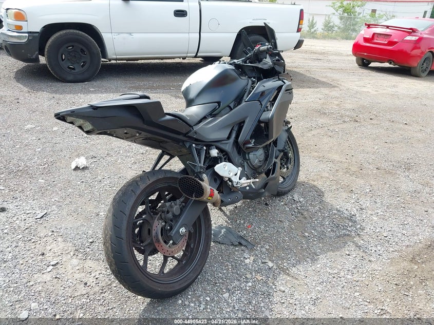 2025 Yamaha VIN MH3RH25E9SK001205 IAAI salvage auction — FRONT END, Salvage Title, sold $425 on 2026-07-14 (photo 4)