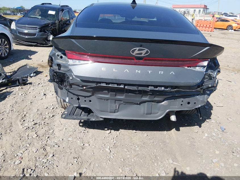 2025 Hyundai Elantra VIN KMHLM4DG2SU981486 IAAI salvage auction — REAR END, Clear (Tennessee), sold $7,850 on 2026-07-16 (photo 6)
