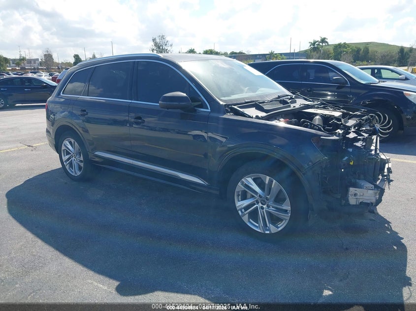 2021 Audi Q7 VIN WA1LJAF72MD013135 IAAI salvage auction — FRONT END, Rebuildable (Florida), sold $7,125 on 2026-07-23 (photo 1)
