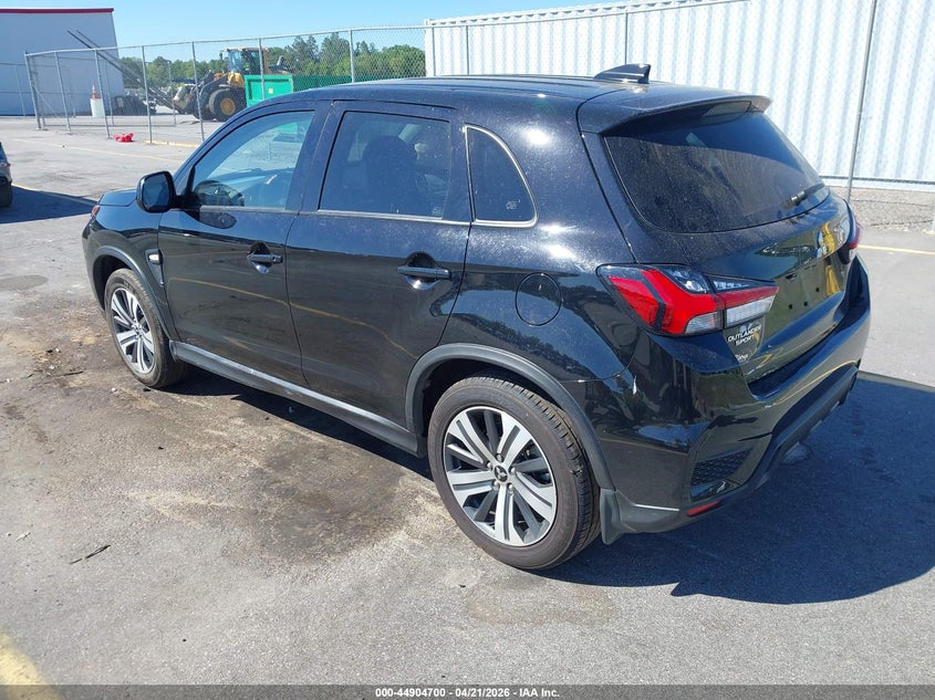 2023 Mitsubishi Outlander VIN JA4ARUAU1PU009144 IAAI salvage auction — SIDE, Salvage (South Carolina), sold $25 on 2026-07-22 (photo 3)