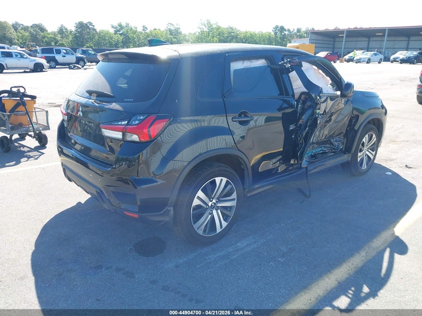 2023 Mitsubishi Outlander VIN JA4ARUAU1PU009144 IAAI salvage auction — SIDE, Salvage (South Carolina), sold $25 on 2026-07-22 (photo 4)