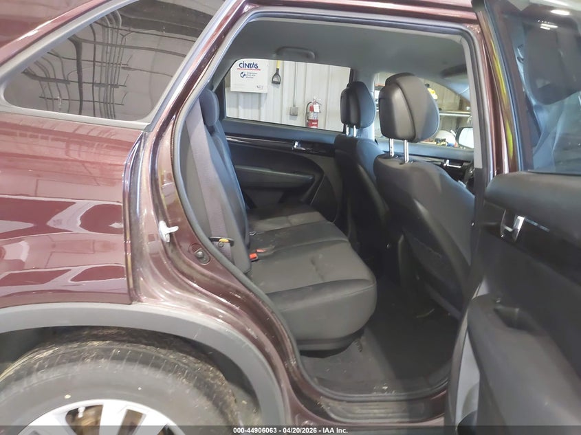 2011 Kia Sorento VIN 5XYKTDA24BG144851 IAAI salvage auction — LEFT FRONT, Salvage (Missouri), sold $475 on 2026-07-06 (photo 8)