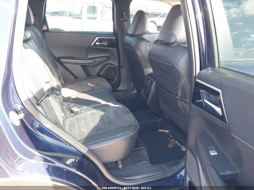 2023 Mitsubishi Outlander VIN JA4T5UA94PZ013692 IAAI salvage auction — FRONT END, Salvage Title, sold $11,600 on 2026-08-02 (photo 8)