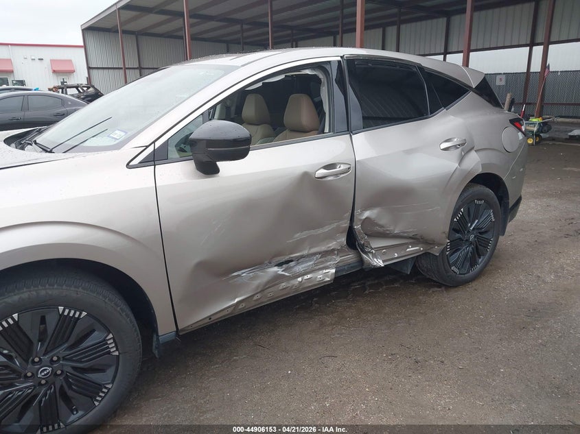 2026 Nissan Murano VIN 5N1AZ3DS8TC104208 IAAI salvage auction — SIDE, Original (Texas), sold $17,900 on 2026-07-17 (photo 6)