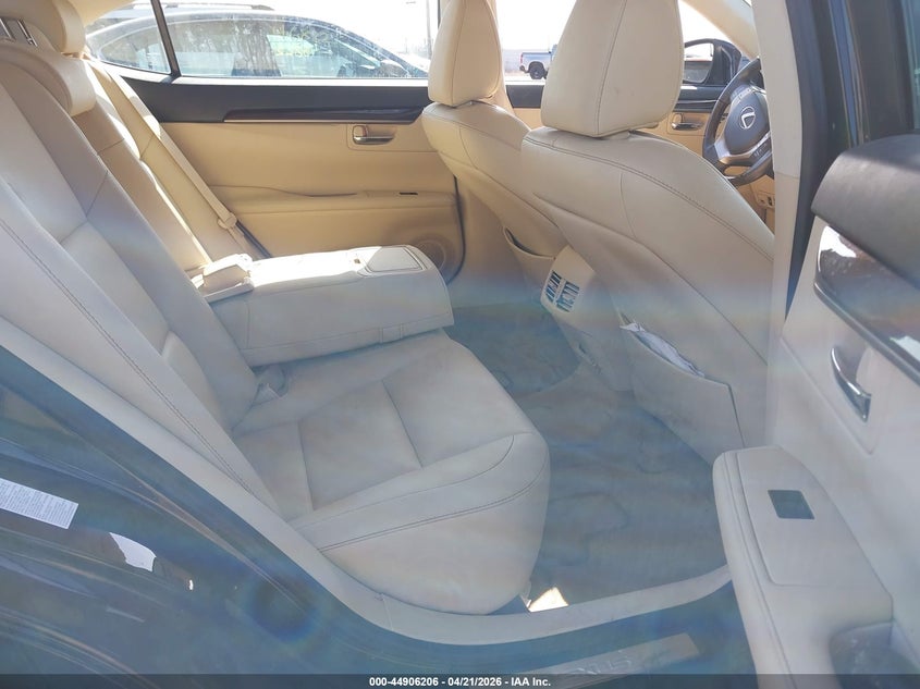 2013 Lexus ES VIN JTHBK1GG6D2013338 IAAI salvage auction — FRESH WATER, Salvage (Indiana), sold $425 on 2026-07-23 (photo 8)